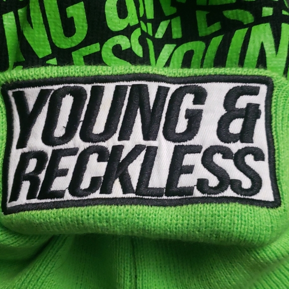 ✨HP✨ Y&R knit cap - Picture 6 of 7